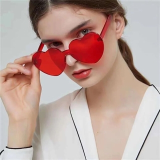Rammeløs hjerteformet solbriller